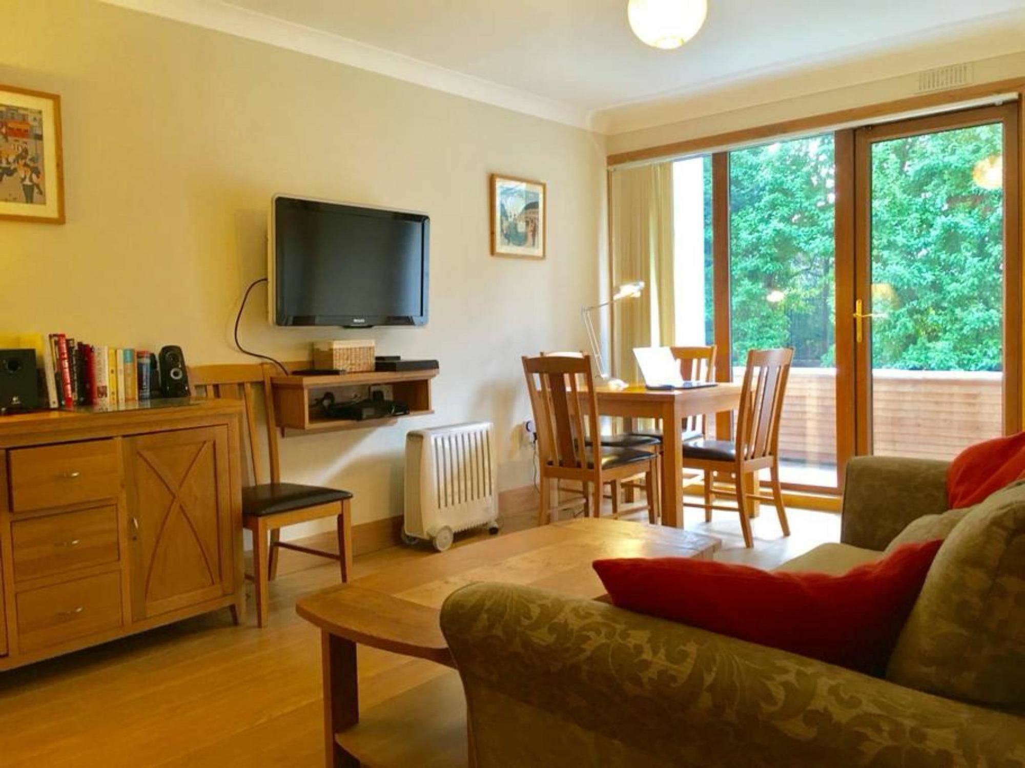 Cozy Ballsbridge Dublin